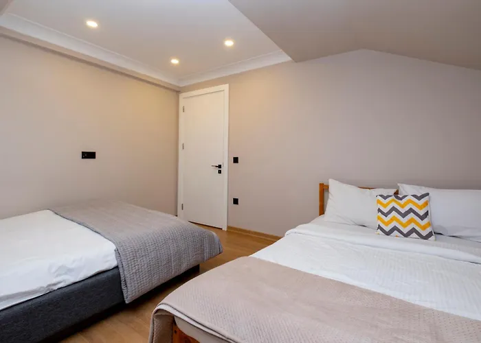 Sea View Two-bedroom In Managed - Parking And Elevator * Istambul