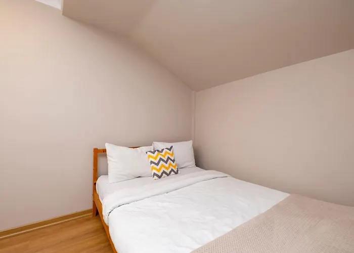 Sea View Two-bedroom In Managed - Parking And Elevator Appartement