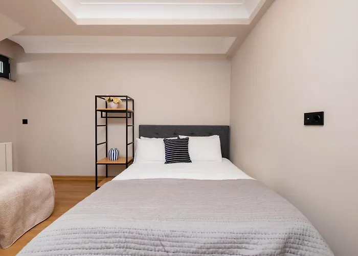 Appartement Sea View Two-bedroom In Managed - Parking And Elevator Istambul