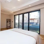 Sea View Two-bedroom In Managed - Parking And Elevator * Istanbul
