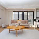 Lägenhet Sea View Two-bedroom In Managed - Parking And Elevator Istanbul