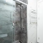 Sea View Two-bedroom In Managed - Parking And Elevator
