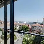 Sea View Two-bedroom In Managed - Parking And Elevator Istanbul