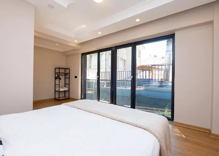 Sea View Two-bedroom In Managed - Parking And Elevator * 伊斯坦布尔